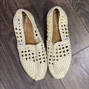 Toms Off-White Basket Weave Slip Ons Women’s 9.5